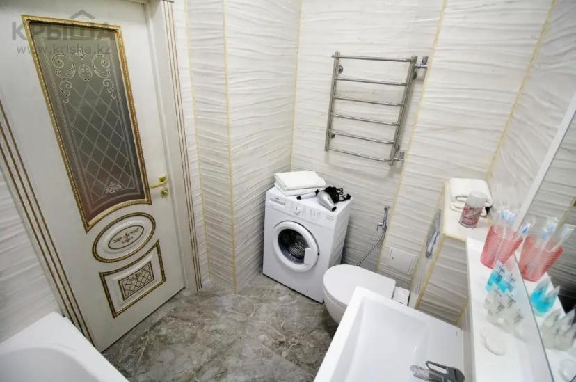 Жк Атамекен В Элитном Районе, 2 Комнатная Almaty Extérieur photo